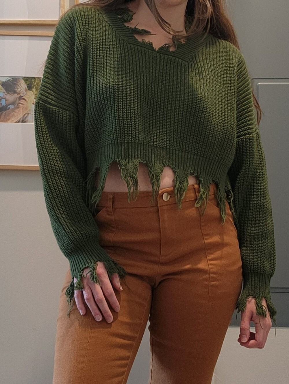 V-Neck Distressed Crop Sweater in Forest Green